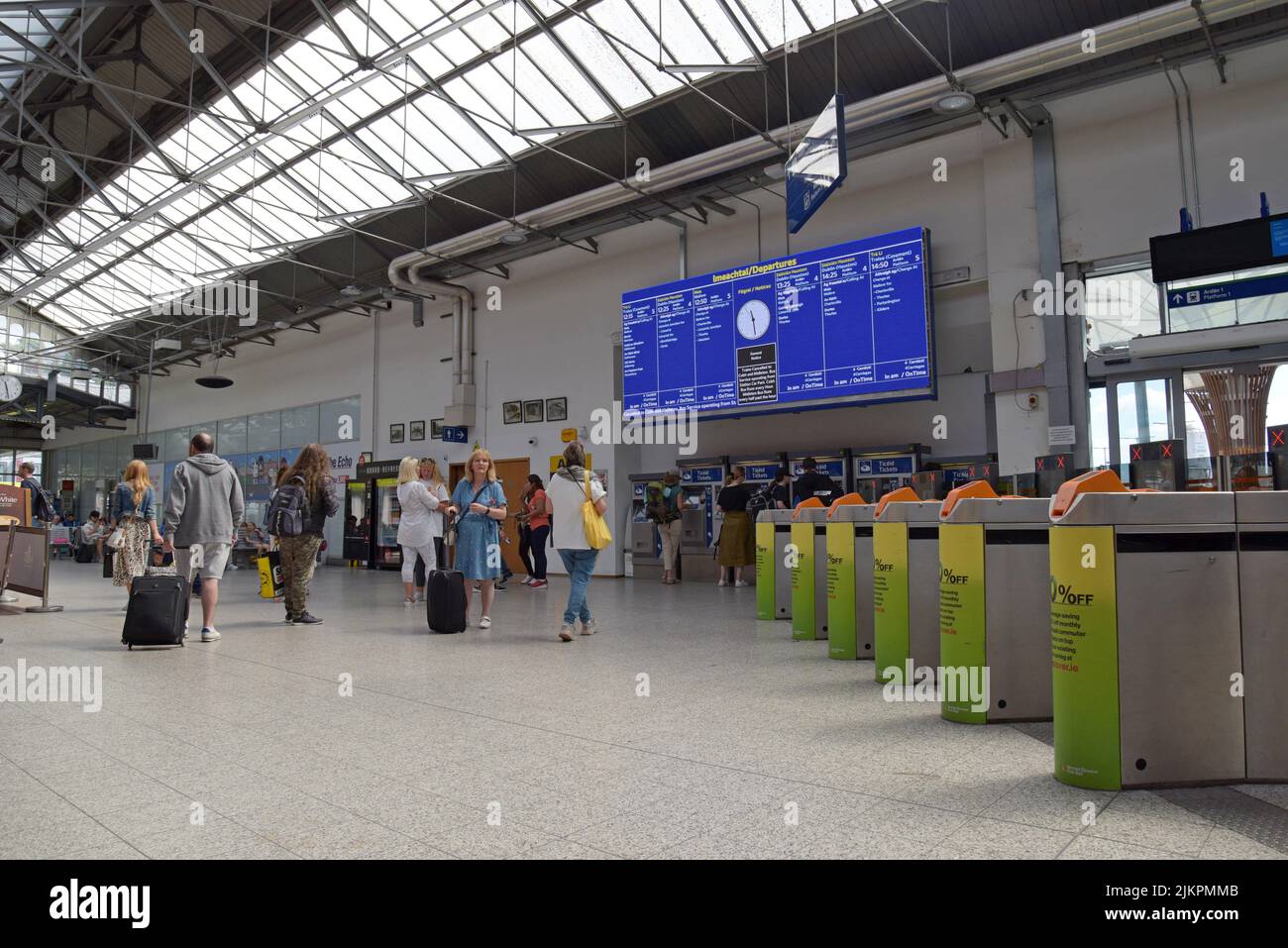 Passengers on the concourse of Cork Kent railway Station, Cork, Ireland. July 2022 Stock Photo