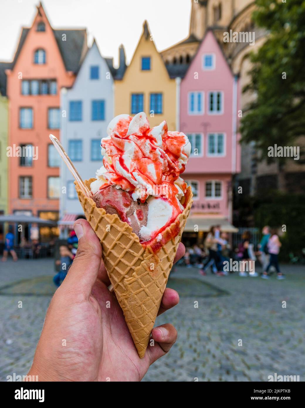 Icecream scoop tower hires stock photography and images Alamy