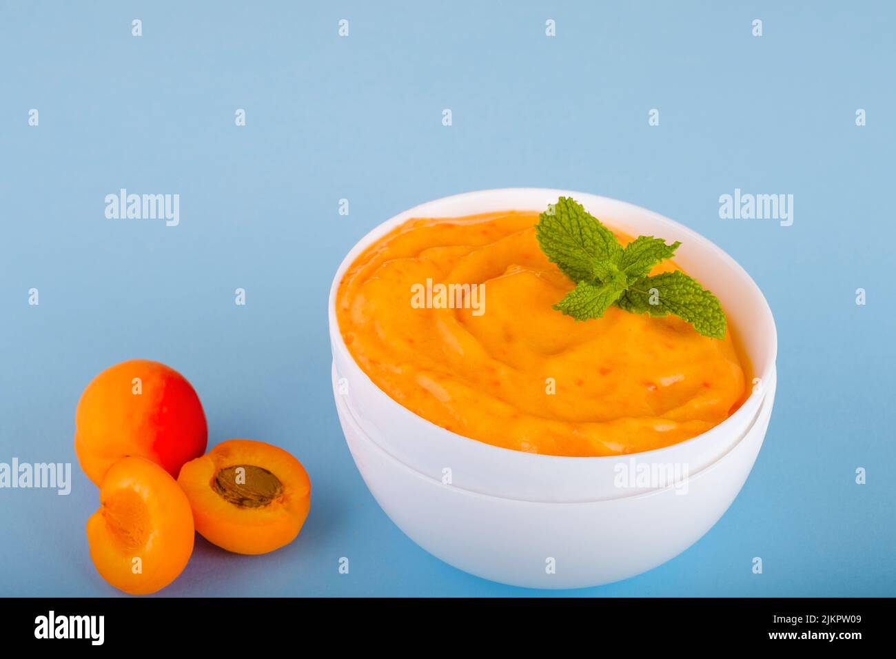 Coconut Ice Cream In Coconut Hi Res Stock Photography And Images Page 12 Alamy