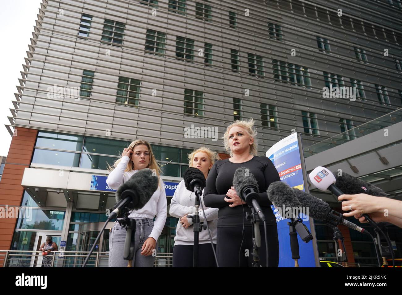 The mother of Archie Battersbee, Hollie Dance (right), speaks to the media outside the Royal London hospital in Whitechapel, east London. His parents have submitted an application to the European Court of Human Rights in a bid to postpone the withdrawal of his life support. Picture date: Wednesday August 3, 2022. Stock Photo