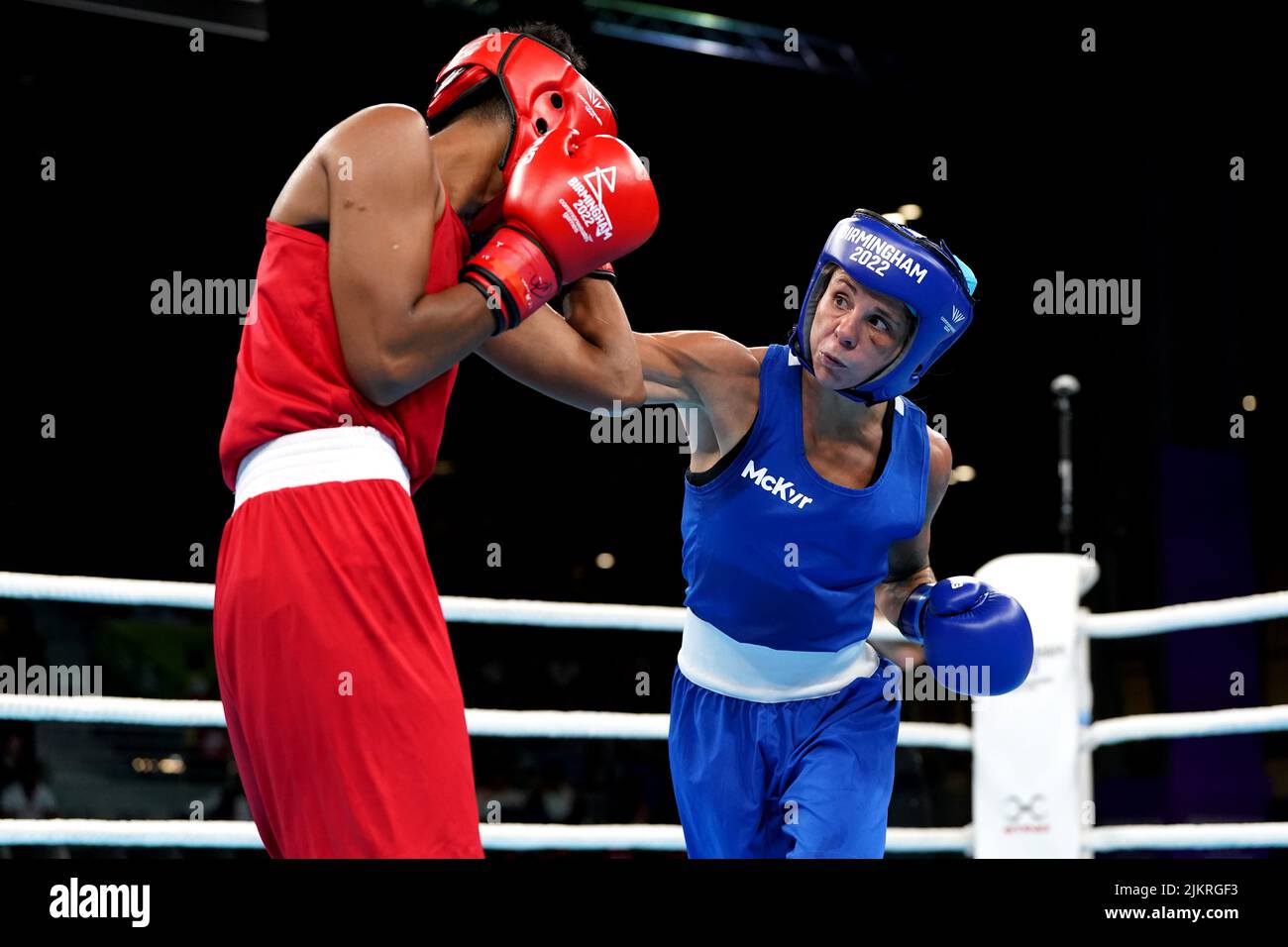 Sri Lanka's Keshani Hansika and Northern Ireland's Carly McNaul (right) during the Women’s Over 48kg-50kg (Light Fly) - Quarter-Final 1 at The NEC on day six of the 2022 Commonwealth Games in Birmingham. Picture date: Wednesday August 3, 2022. Stock Photo