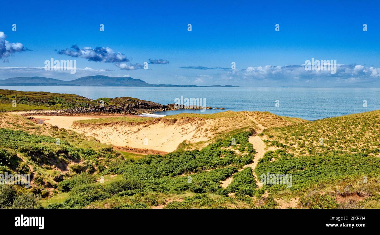 RED POINT BEACH ROSS AND CROMARTY SCOTLAND PATHWAY TO THE BEACH RED SAND BLUE SEA AND SKY Stock Photo