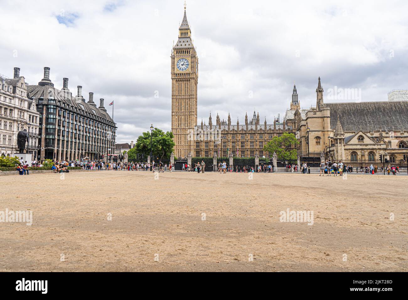 London, UK 3 August 2022. A parched parliament square from the effect of the dry weather and extreme heat .  A drought warning has been declared after the hottest  july was recorded  and a historic  heatwave caused temperatures to reach 40celsius  and the south east of England  saw an average of 5mm of rain Credit. amer ghazzal/Alamy Live News Stock Photo