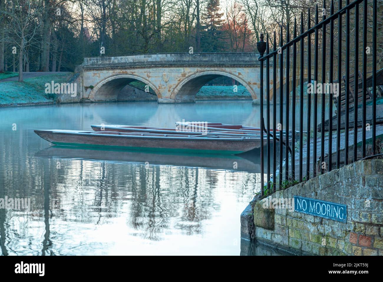 UK, England, Cambridgeshire, Cambridge, University of Cambridge, Trinity College, River Cam, Trinity Bridge Stock Photo