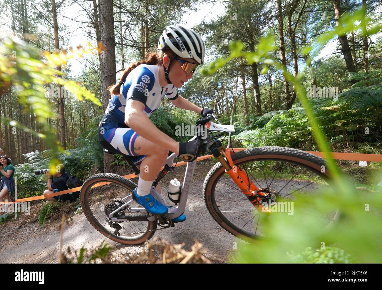 Scotland's Isla Short (centre) during the Women's Cross-country final at Cannock Chase on day six of the 2022 Commonwealth Games. Picture date: Wednesday August 3, 2022. Stock Photo