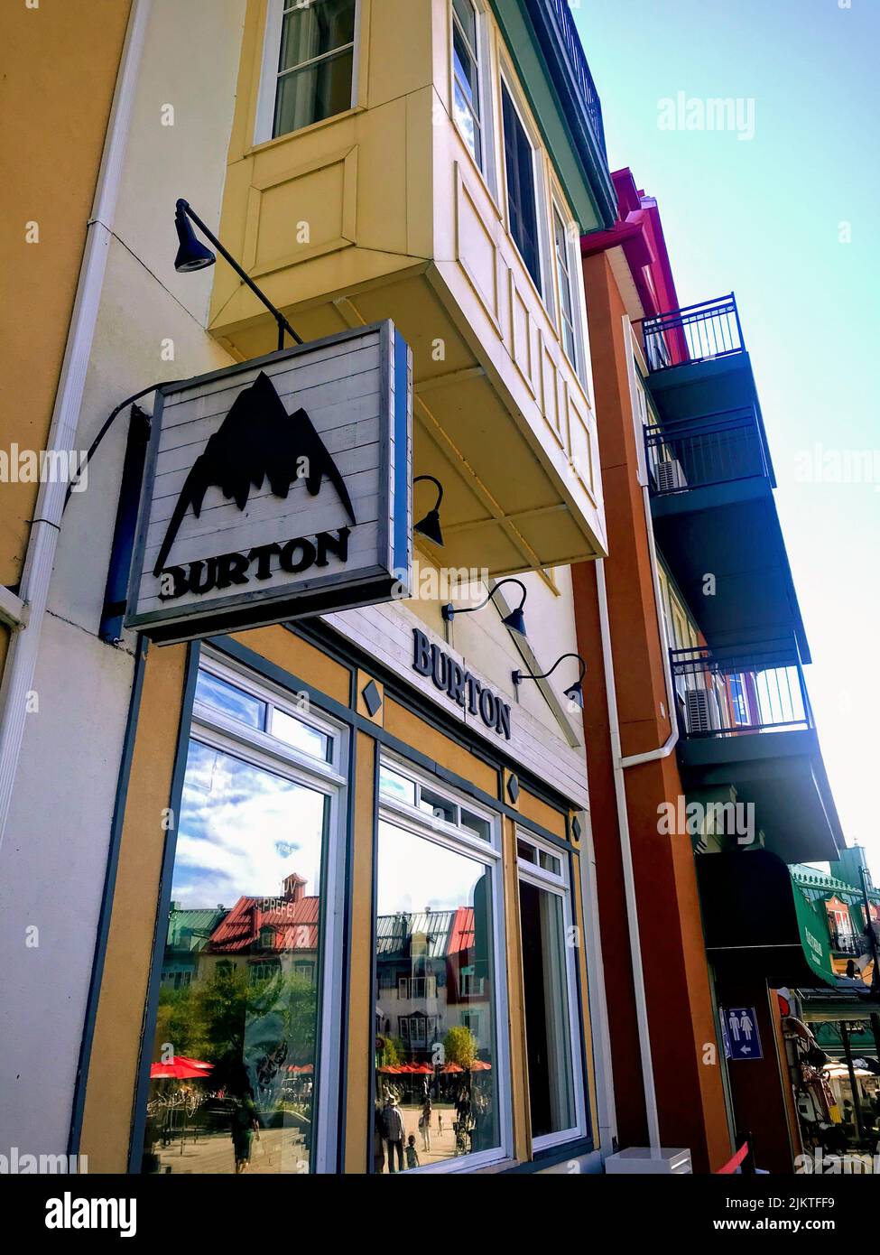 Snowboard shop in MontTremblant, Quebec City Stock Photo Alamy