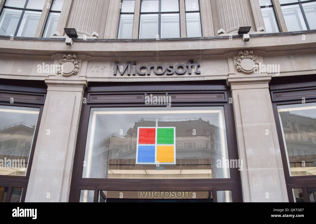 London, UK. 3rd August 2022. Microsoft store in Oxford Circus, exterior view. Stock Photo