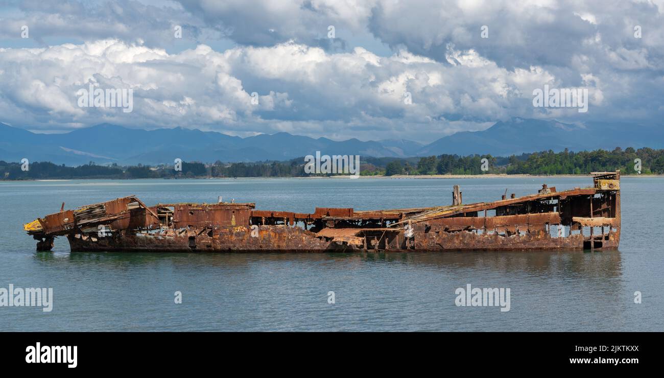 The Janie Seddon shipwreck on the Motueka foreshore, New Zealand Stock Photo