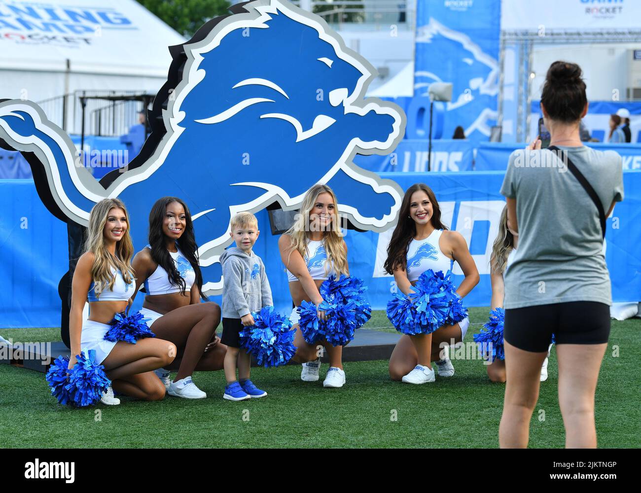 ALLEN PARK, MI AUGUST 03 Fans take pictures with Detroit Lions