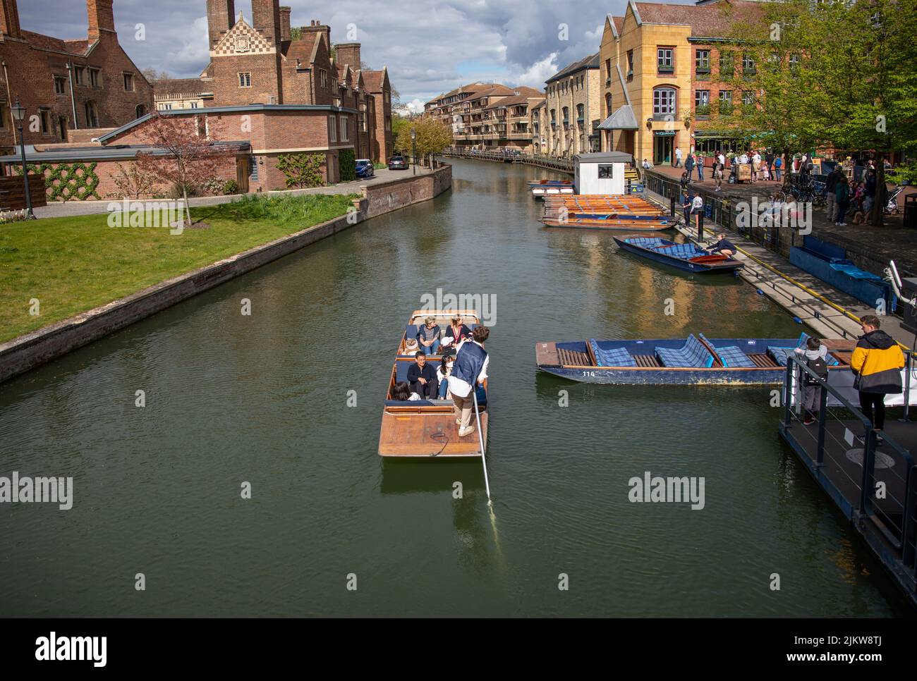 A high-angle shot of people punting on the river Cam in Cambridge during the daytime Stock Photo