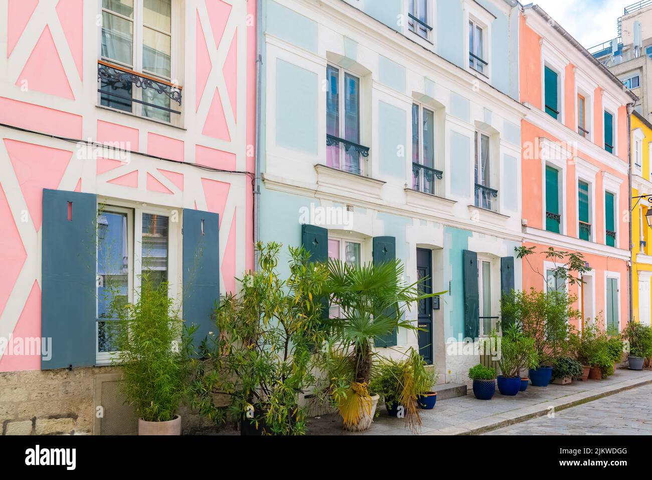 Paris, colorful house rue Cremieux, typical street Stock Photo - Alamy