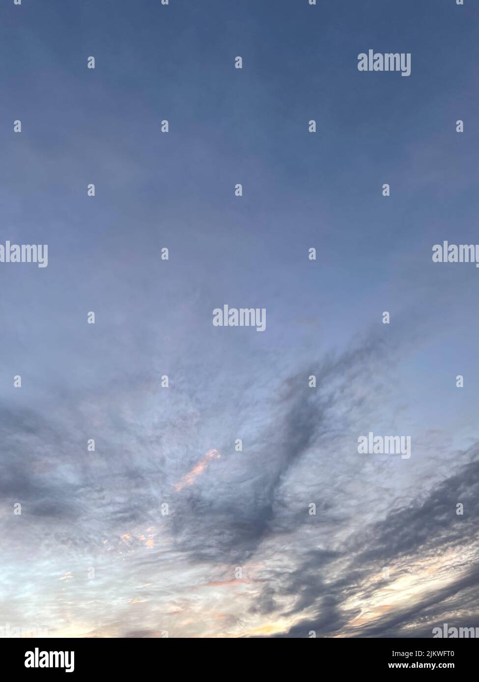 Summer evening cloudy sky hi-res stock photography and images - Alamy