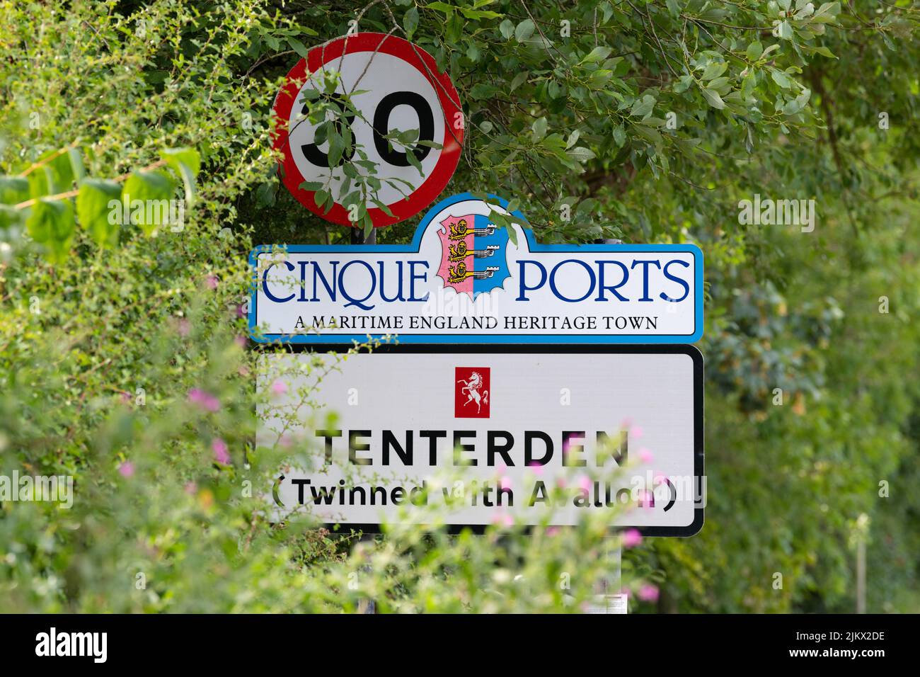 Cinque Ports sign above that for Tenterden.  Tenterden is a limb member of the Confederation of Cinque Ports (limb of Rye), Ashford, Kent, England, UK Stock Photo