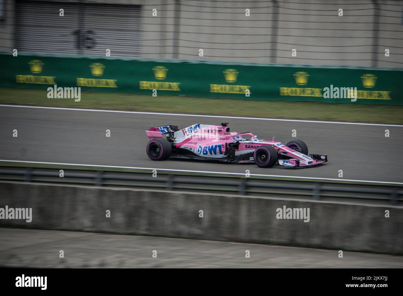 The 2018 Force India F1 car in China between turns 15 and 16 Stock Photo
