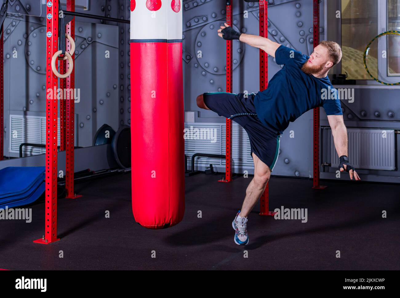 Mma punch hires stock photography and images Alamy