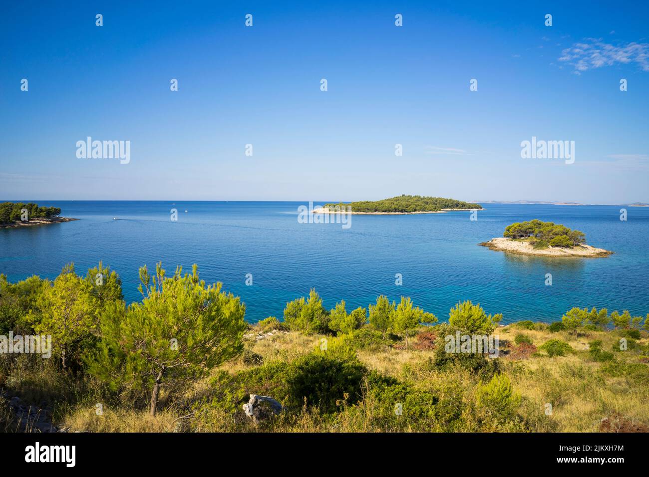 Nature and landscape photo of beautiful Croatia and Adriatic Sea. Nice ...