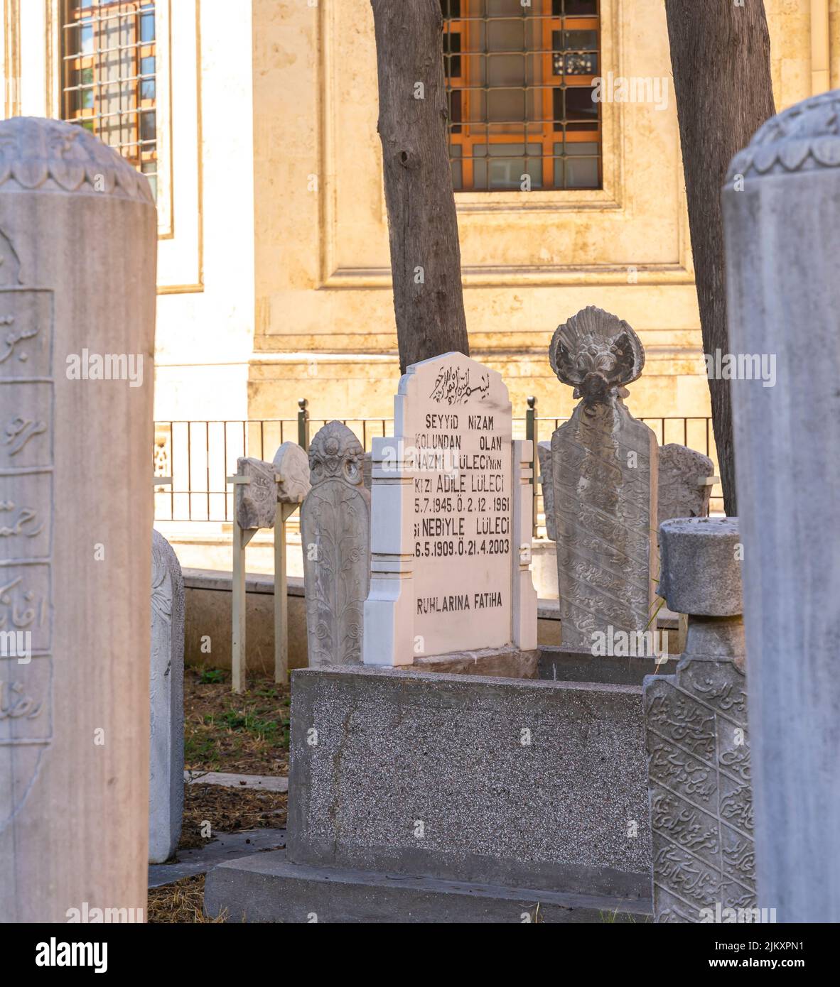 Cemetery at Seyid Nizam Mosque in  Zeytinburnu, İstanbul, Turkey,  completed in 2011 Stock Photo