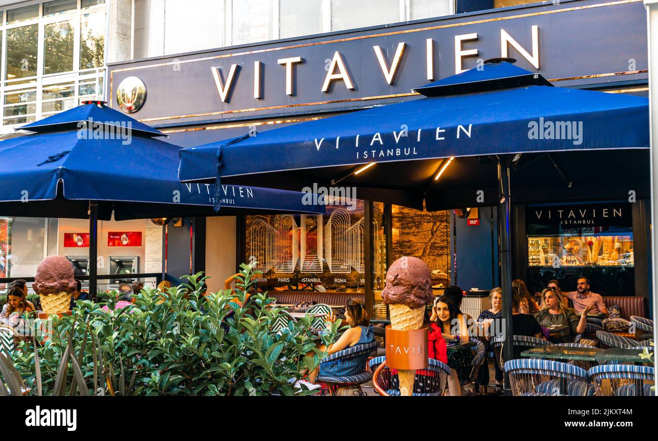 Vitavien /  Erenköy - Cafe - Kadikoy, Istanbul, Turkey Stock Photo