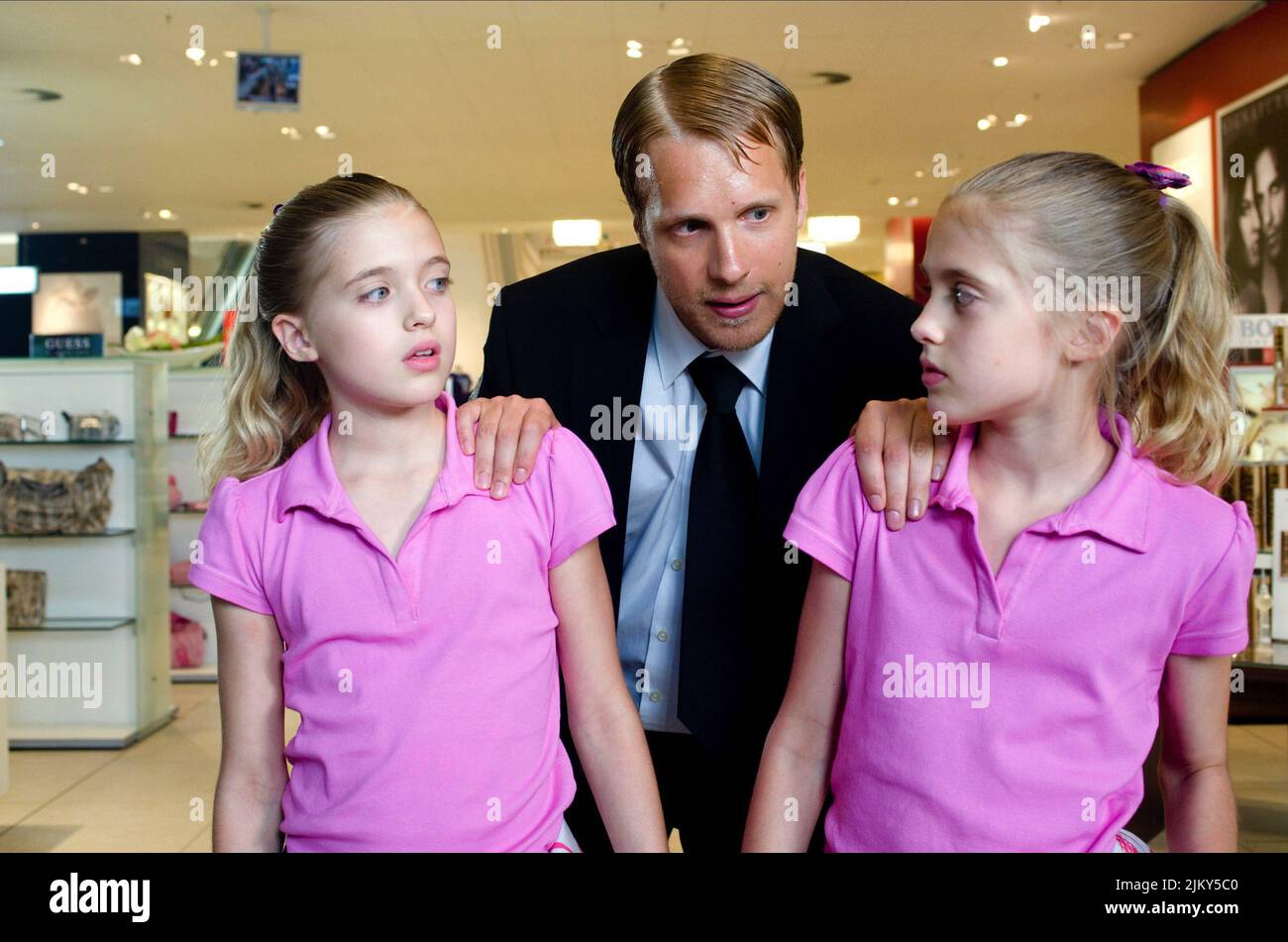 twins-movie-stills-hi-res-stock-photography-and-images-alamy