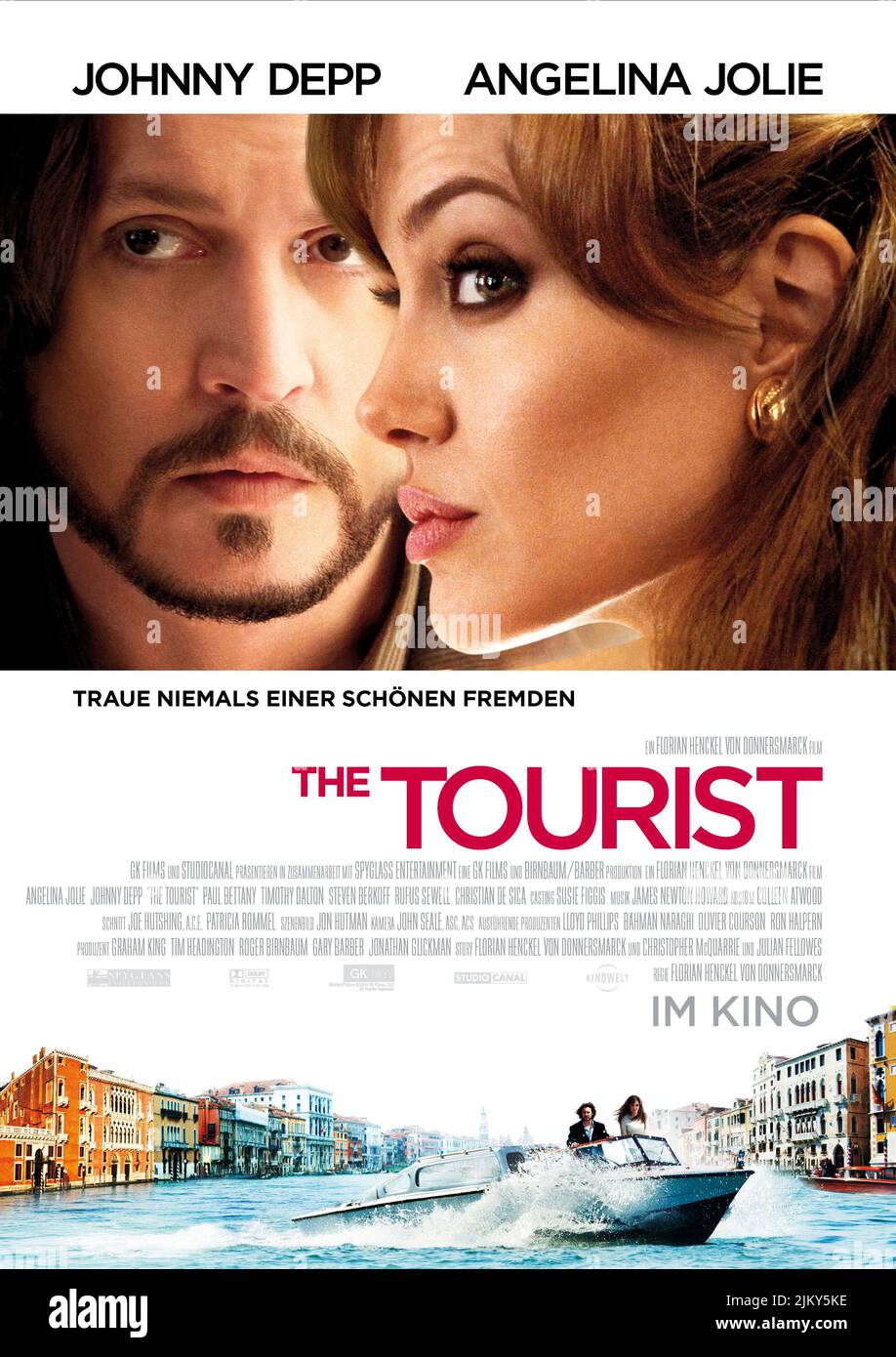 JOHNNY DEPP, ANGELINA JOLIE, THE TOURIST, 2010 Stock Photo Alamy JOHNNY DEPP, ANGELINA JOLIE, THE TOURIST, 2010 Stock Photo Alamy