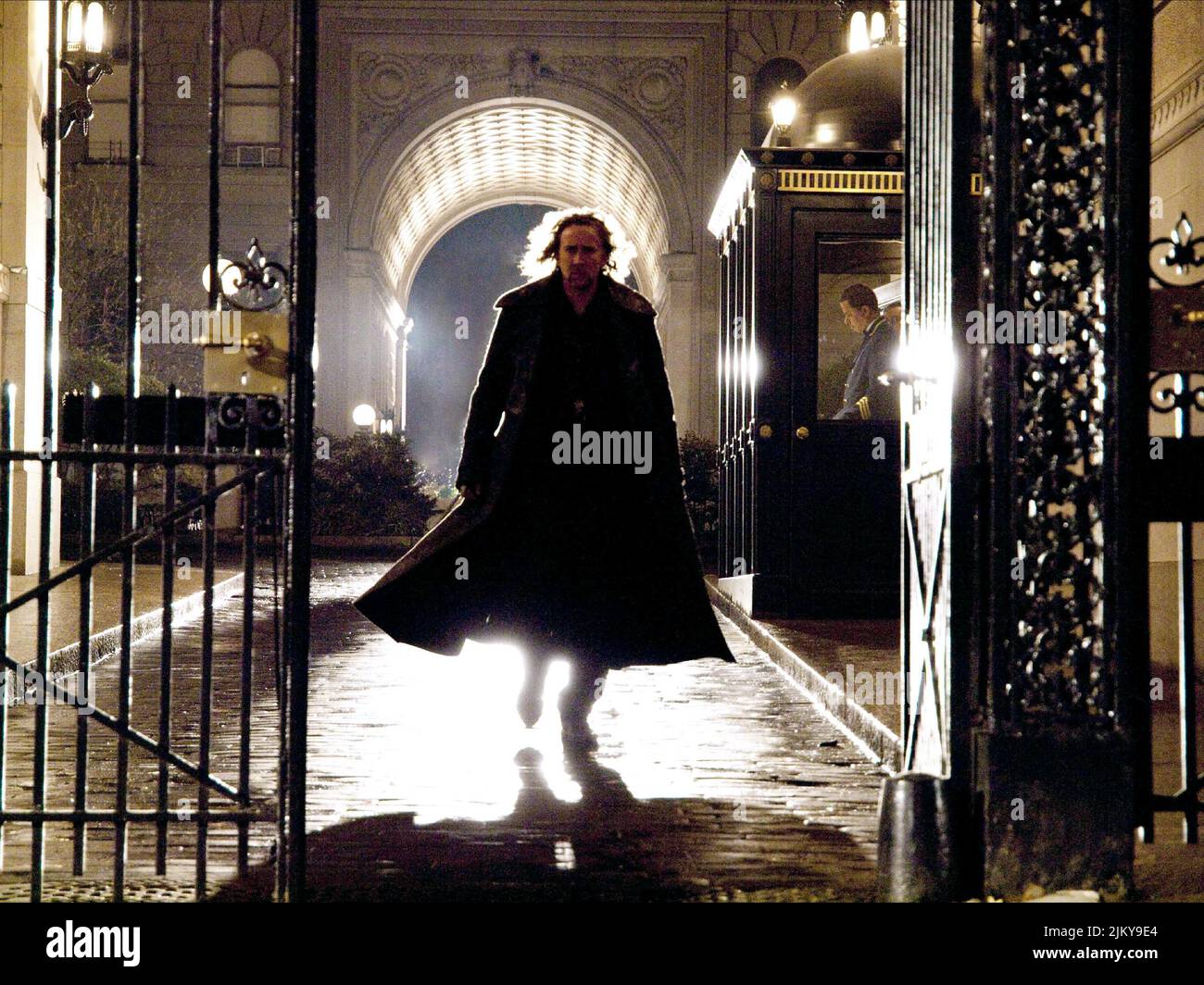 NICOLAS CAGE, THE SORCERER'S APPRENTICE, 2010 Stock Photo Alamy