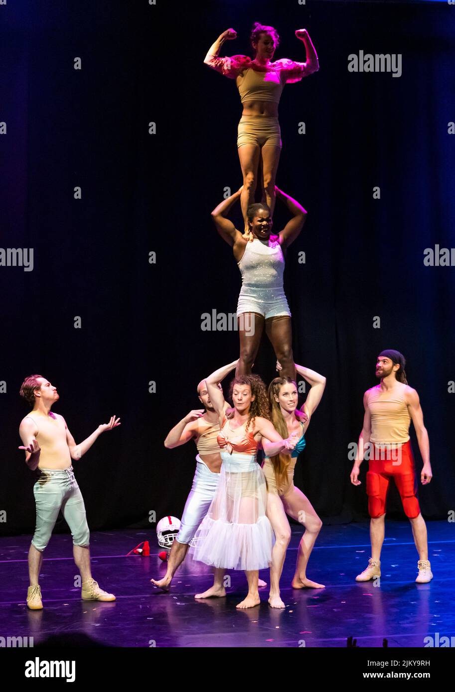 Edinburgh, Scotland, United Kingdom, 3rd August 2022. Edinburgh Festival Fringe: Assembly Fringe launch at Assembly on the Mound. Assembly showcases the shows on at this year’s Fringe. Pictured: Muse circus.  Credit: Sally Anderson/Alamy Live News Stock Photo