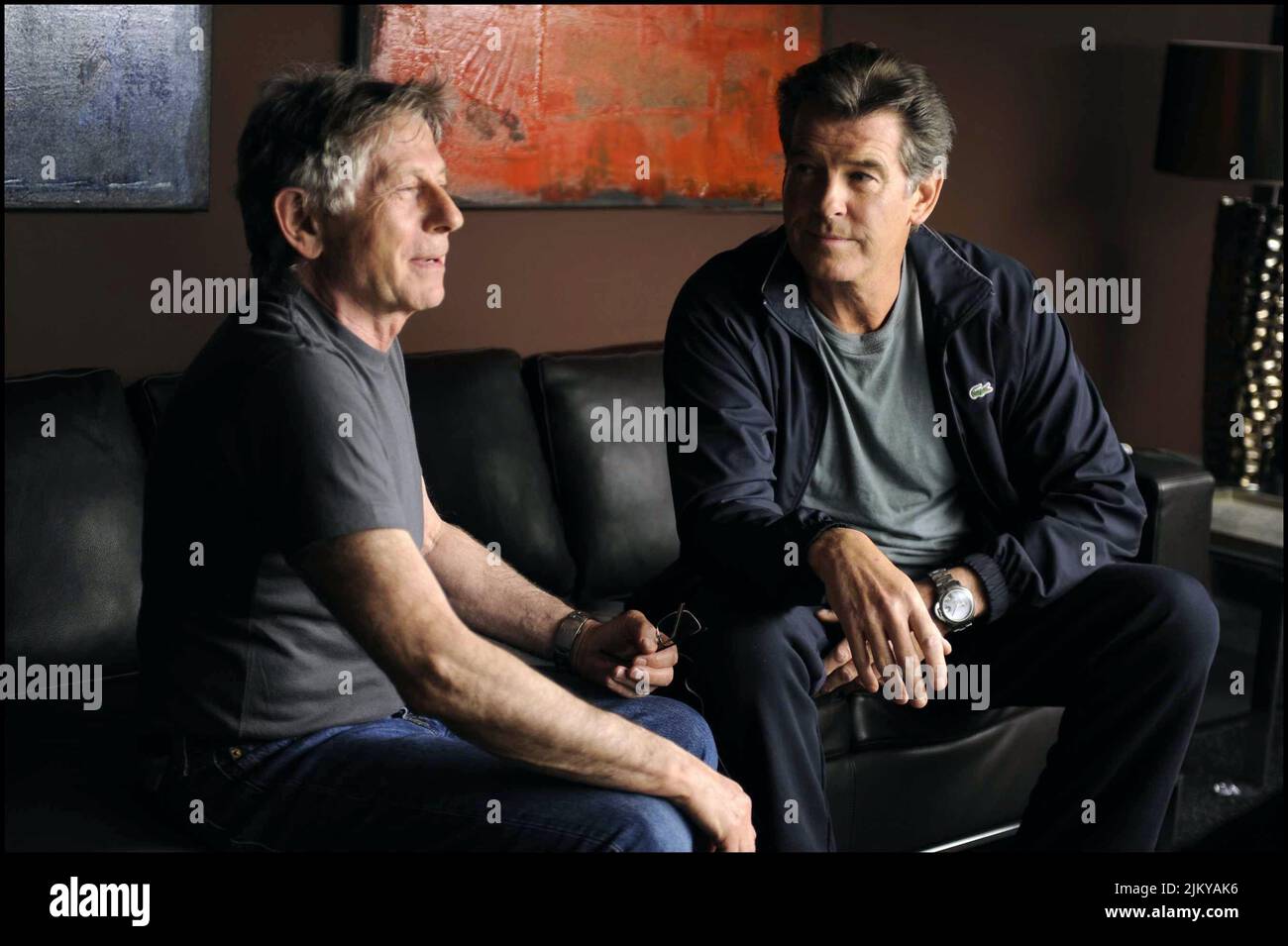 ROMAN POLANSKI, PIERCE BROSNAN, THE GHOST WRITER, 2010 Stock Photo Alamy