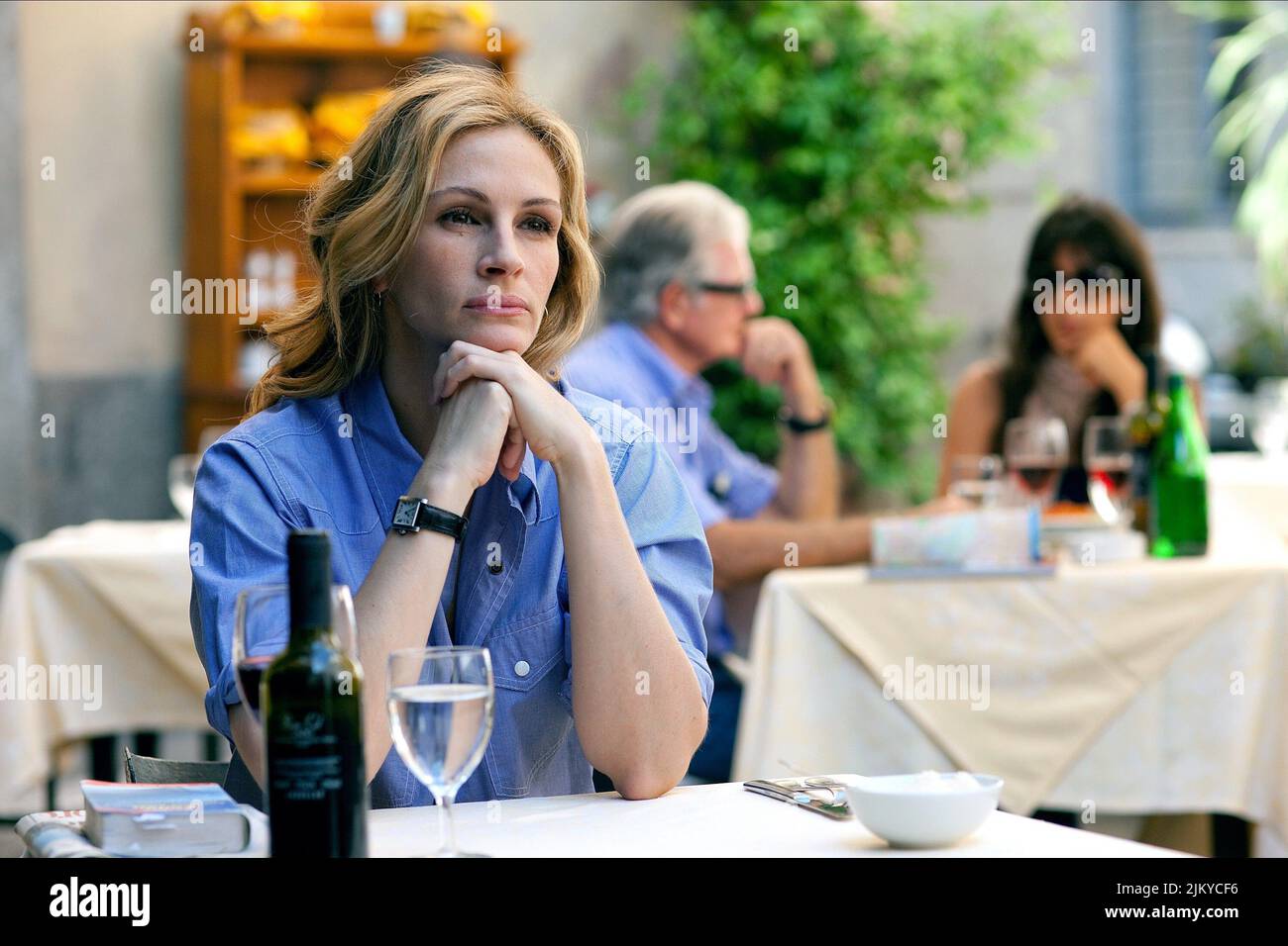 JULIA ROBERTS, EAT PRAY LOVE, 2010 Stock Photo Alamy