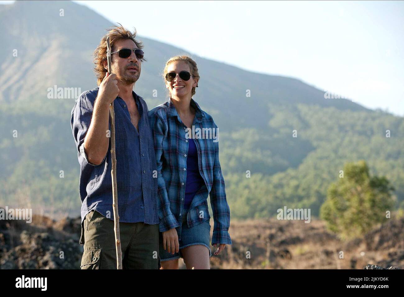 JAVIER BARDEM, JULIA ROBERTS, EAT PRAY LOVE, 2010 Stock Photo - Alamy