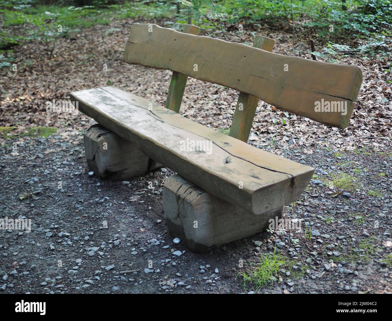 Park bench fallen leaves hi-res stock photography and images - Alamy