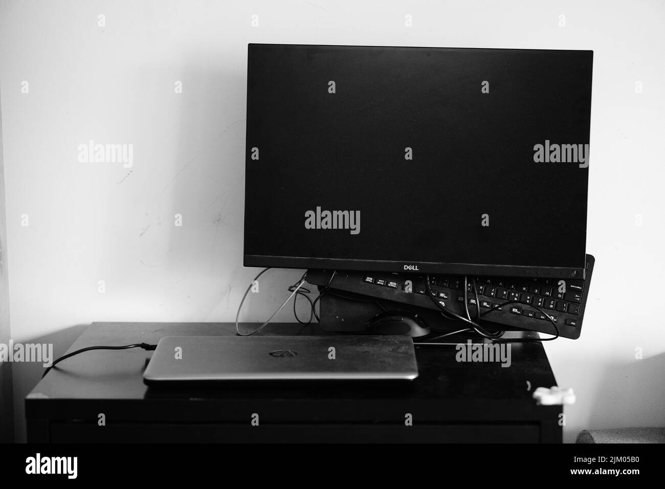 dell-keyboard-black-and-white-stock-photos-images-alamy