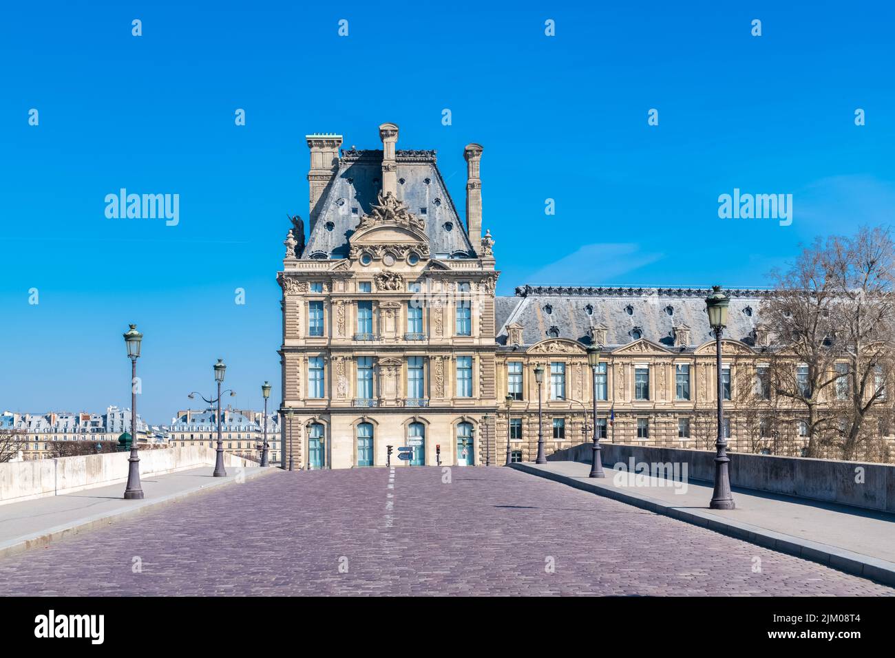 Paris, the Pont Royal, beautiful bridge in the center Stock Photo - Alamy