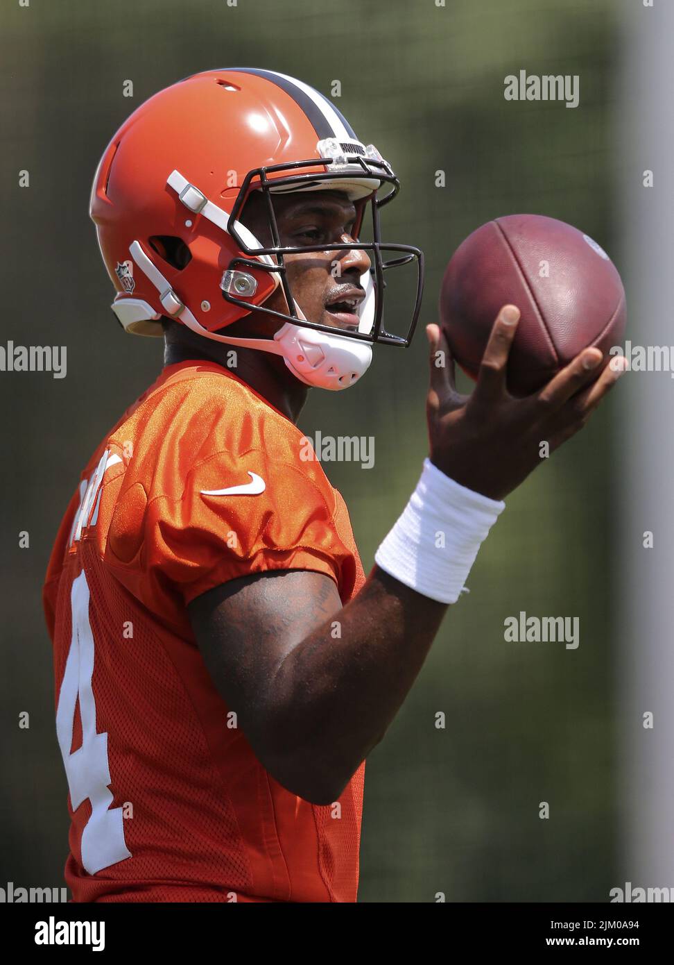 Berea, United States. 03rd Aug, 2022. Cleveland Browns quarterback Deshaun  Watson (4) looks to pass during training camp in Berea, Ohio, on Wednesday,  August 3, 2022. Photo by Aaron Josefczyk/UPI Credit: UPI/Alamy