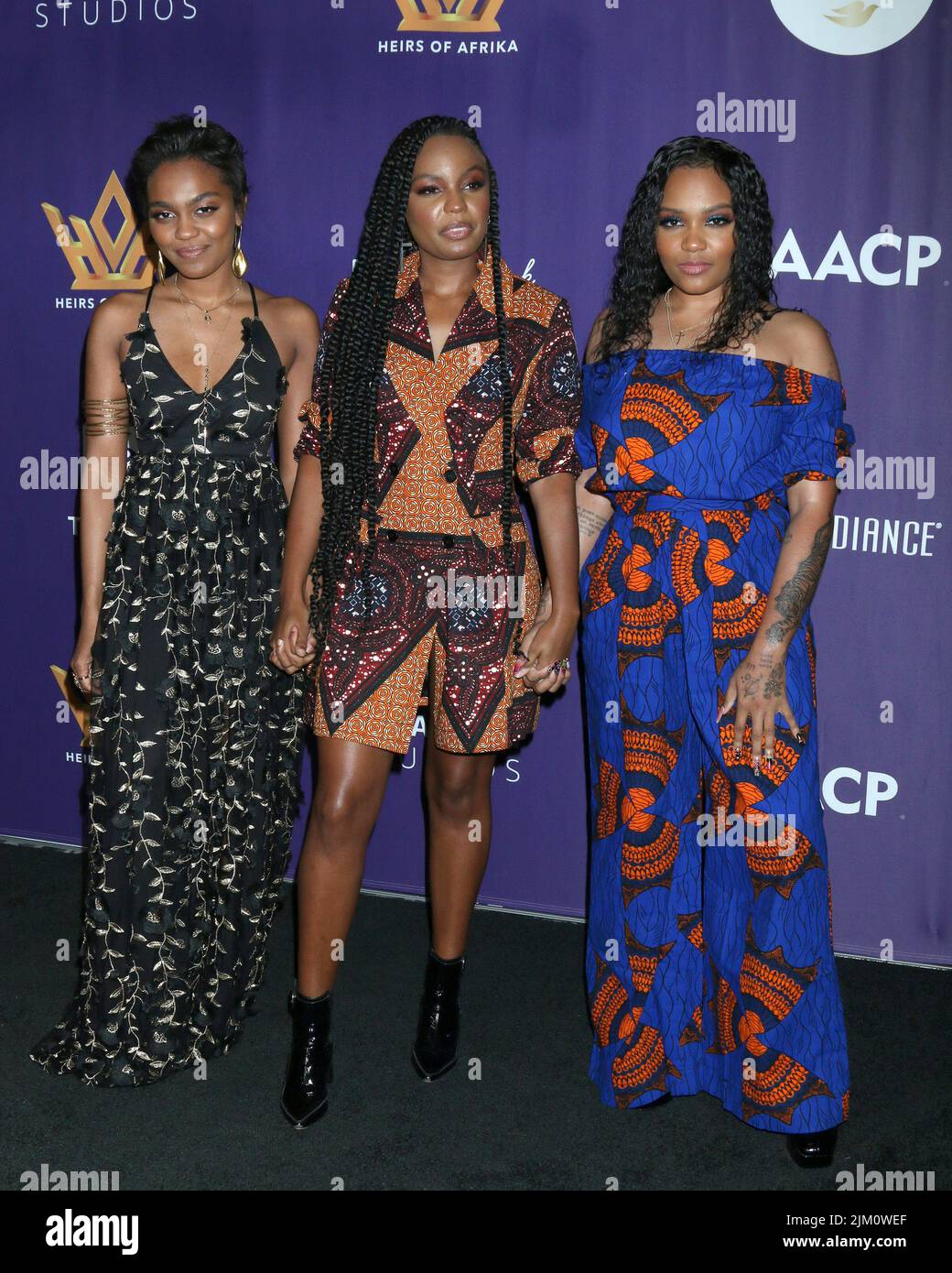 LOS ANGELES - JUL 9: China Anne McClain, Sierra McClain, Lauryn McClain