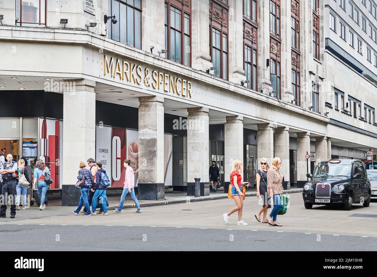 Marks and Spencer department store, Oxford Street shopping centre