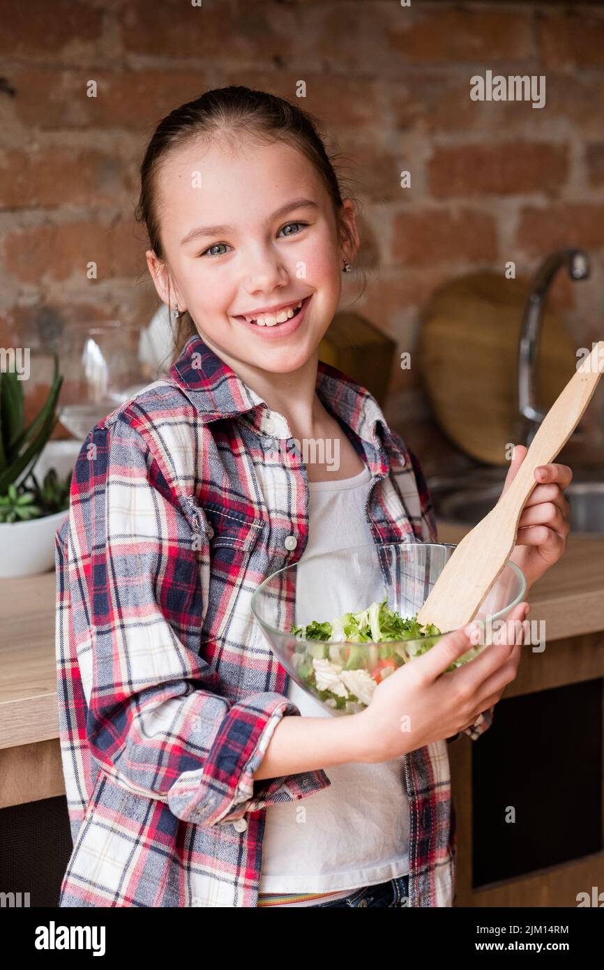 smiling girl veggie salad meal wholesome nutrition Stock Photo Alamy