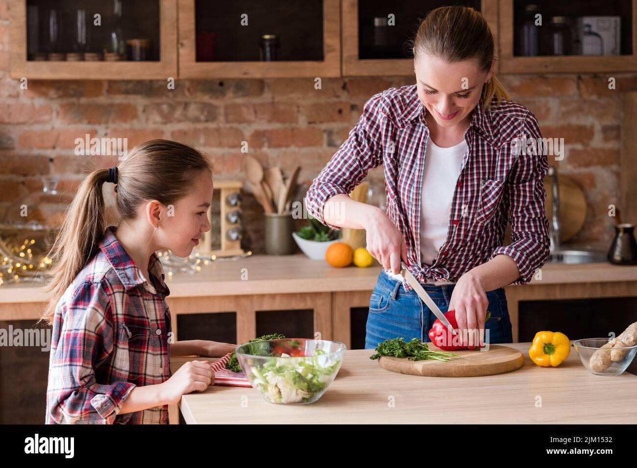 Healthy family hi-res stock photography and images - Alamy