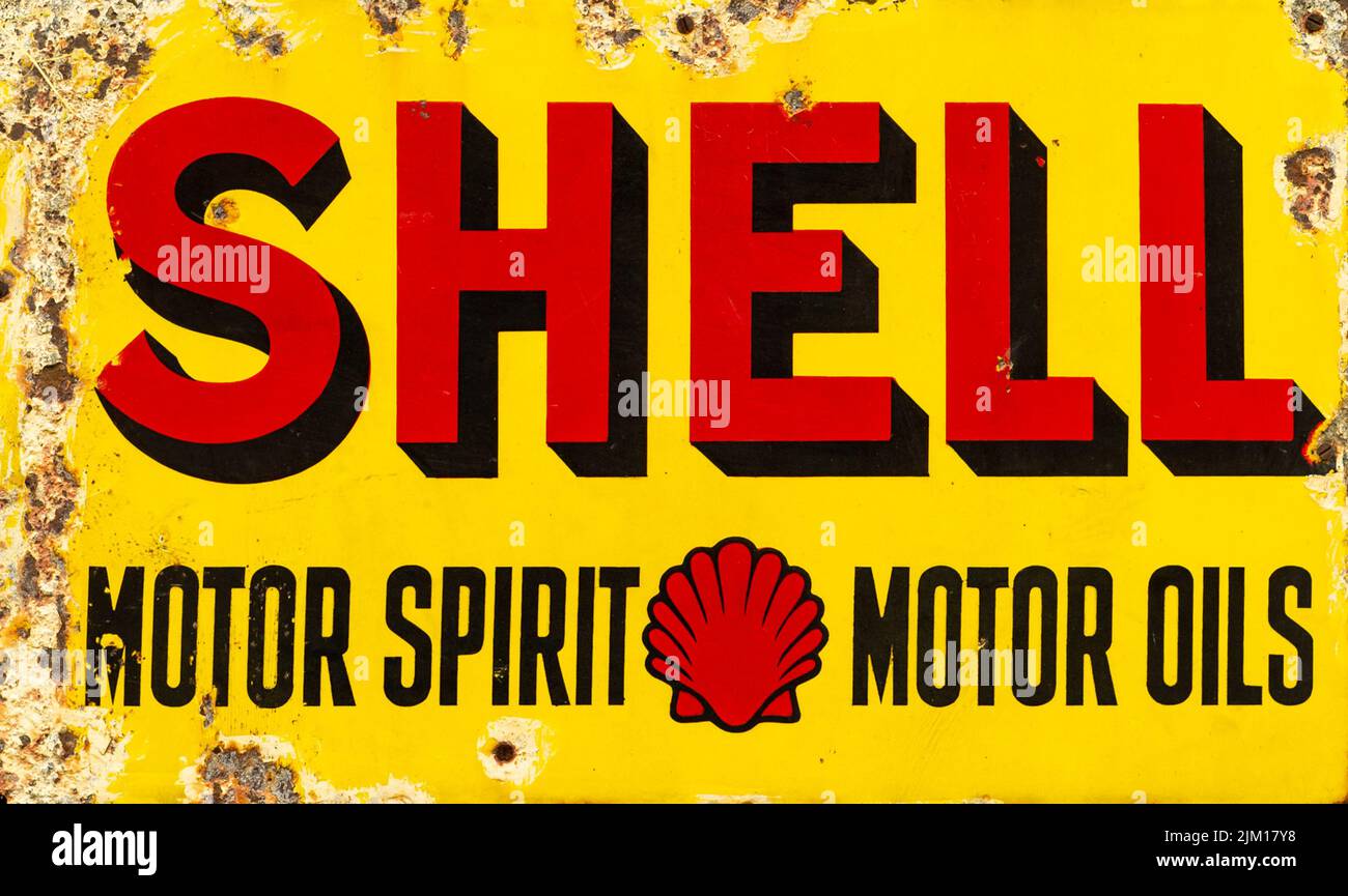 Rusty Shell Motor Oils Advertisement Stock Photo Alamy