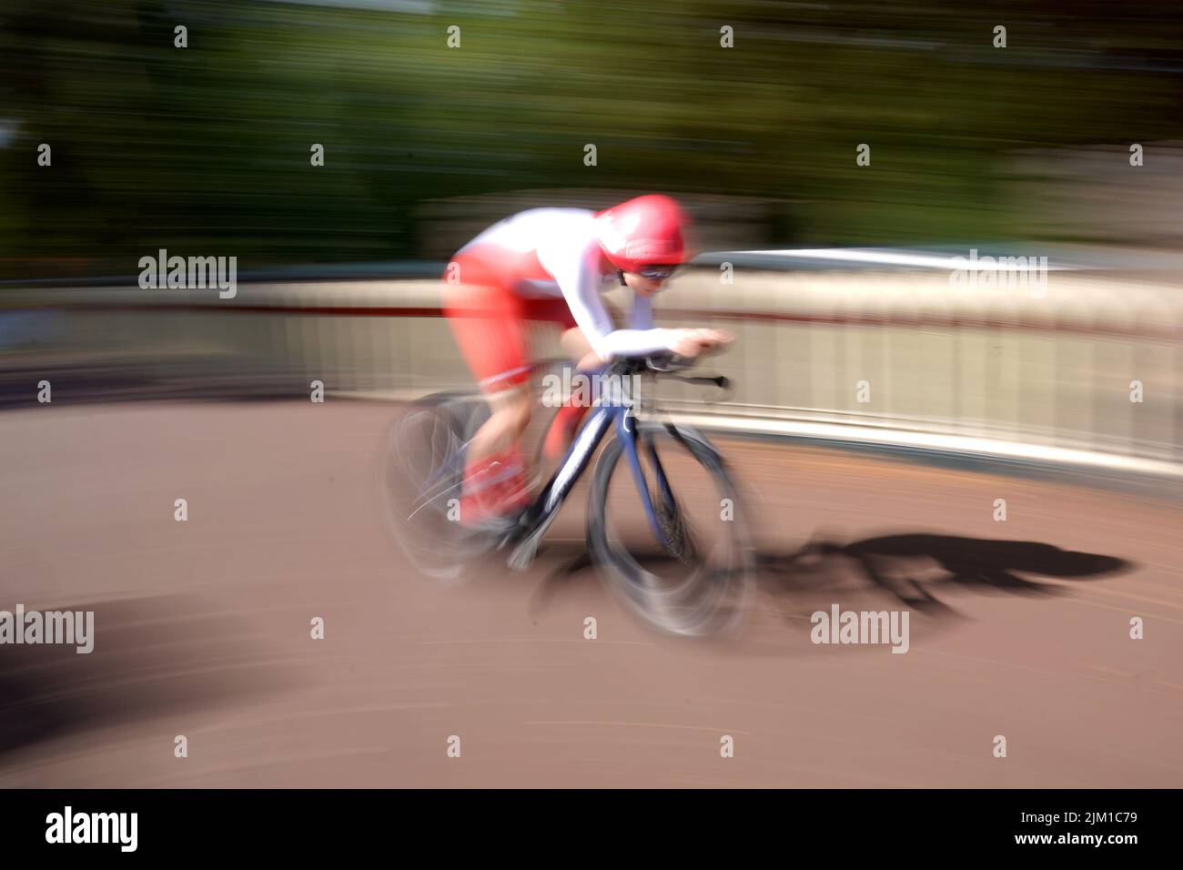 England's Abi Smith during the Women's Individual Time Trial Final at West Park in Wolverhampton on day seven of the 2022 Commonwealth Games. Picture date: Thursday August 4, 2022. Stock Photo