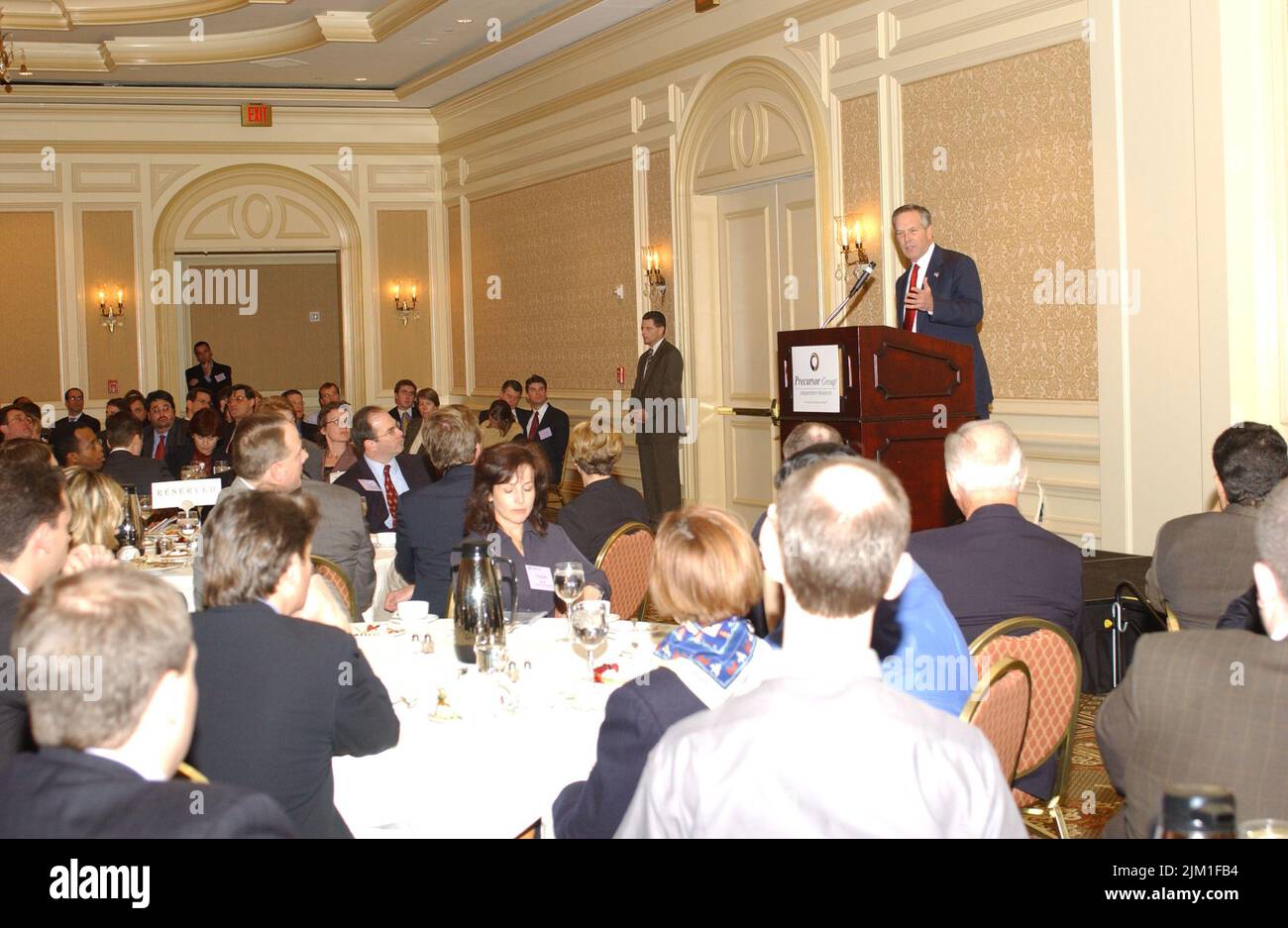 Office of the Secretary - SECRETARY DONALD EVANS DELIVERS KEYNOTE SPEECH TO PRECURSOR GROUP Stock Photo
