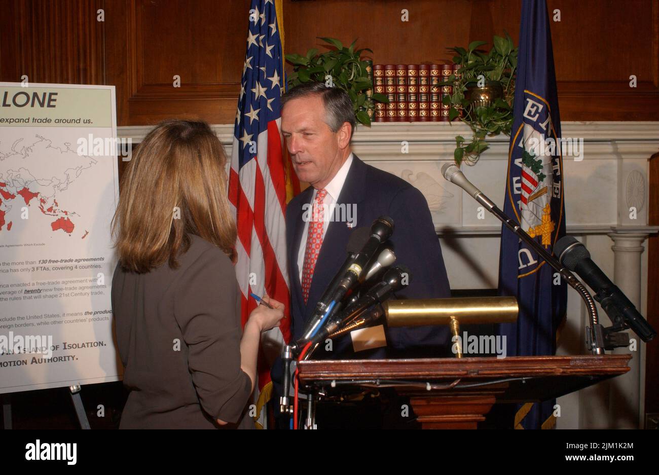 Tipping Point Secretary Office of the Secretary - TPA PRESS EVENT Stock Photo - Alamy