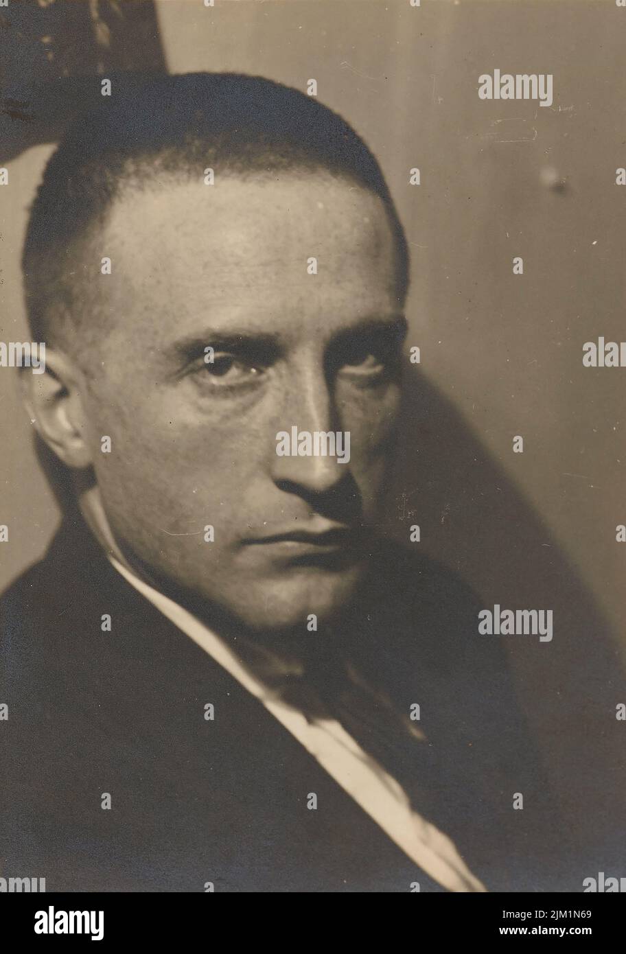 Marcel Duchamp. Museum: © Man Ray Trust. Stock Photo