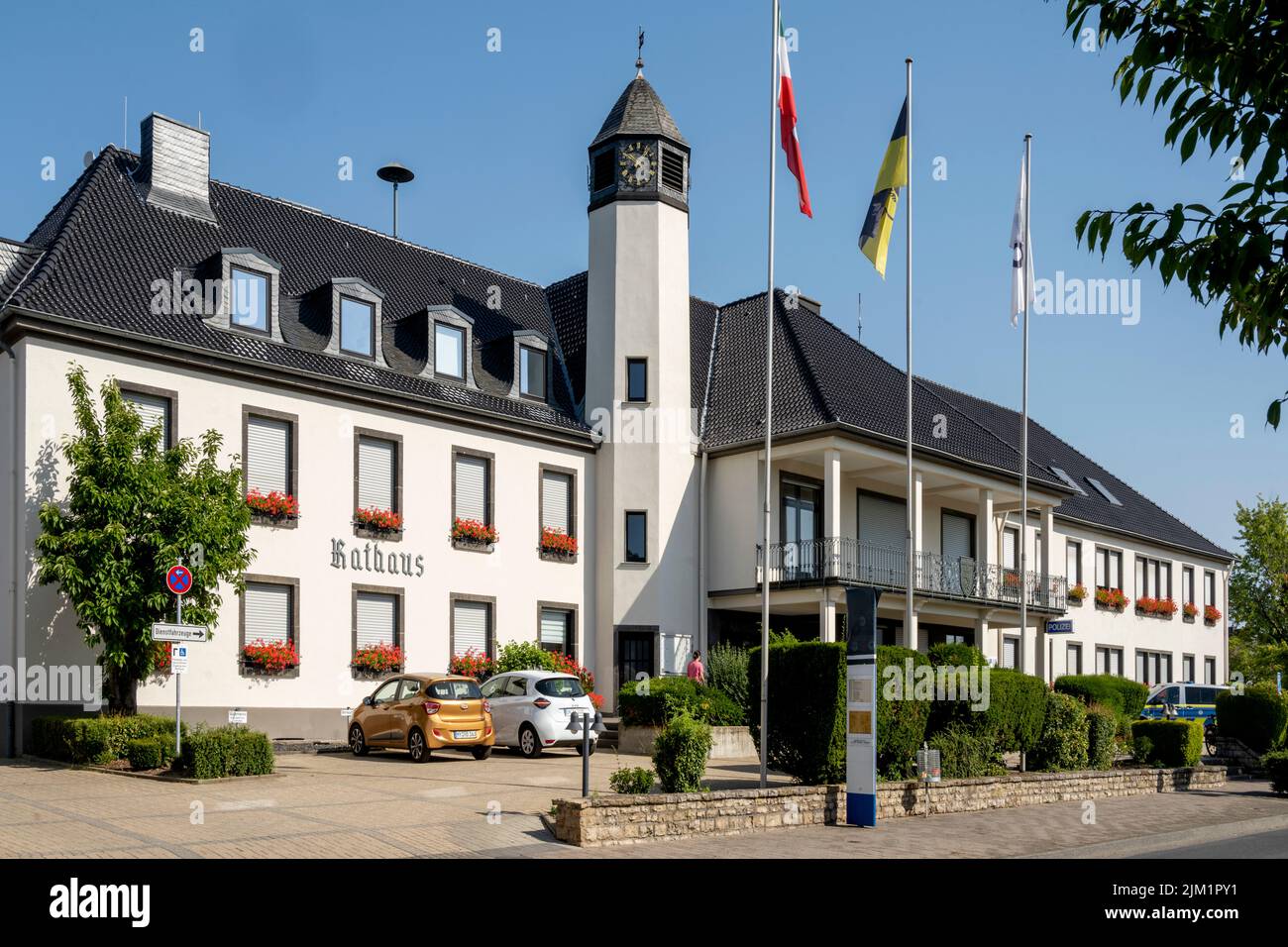 Deutschland, NRW, Kreis Düren, Kreuzau (Krözau), Rathaus Stock Photo