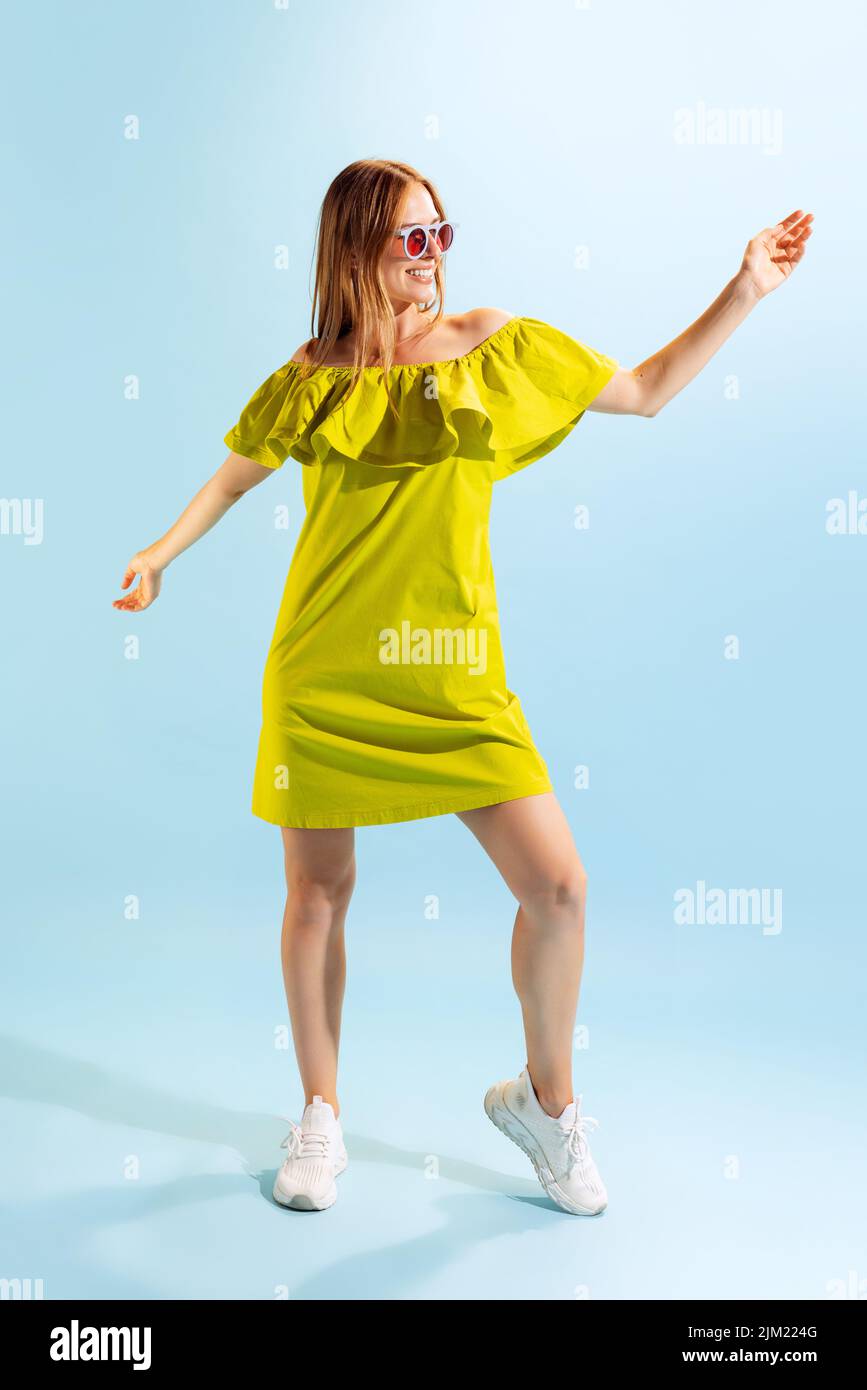 Woman summer dress 90s hi-res stock photography and images - Alamy