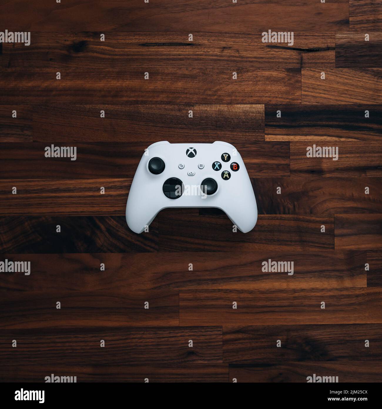 Xbox series x hi-res stock photography and images - Alamy