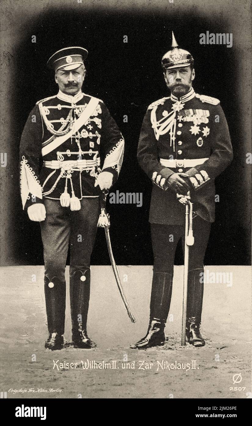 Emperor Wilhelm II of Germany (left) in Russian uniform, and Tsar Nicholas II of Russia (right) in Prussian uniform in Björkö. Museum: PRIVATE COLLECTION. Author: Berlin Photo studio Franz Kühn. Stock Photo