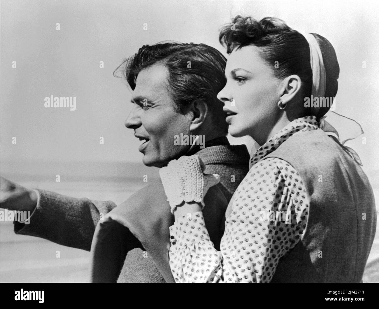 A STAR IS BORN (1954), directed by GEORGE CUKOR. Credit: WARNER
