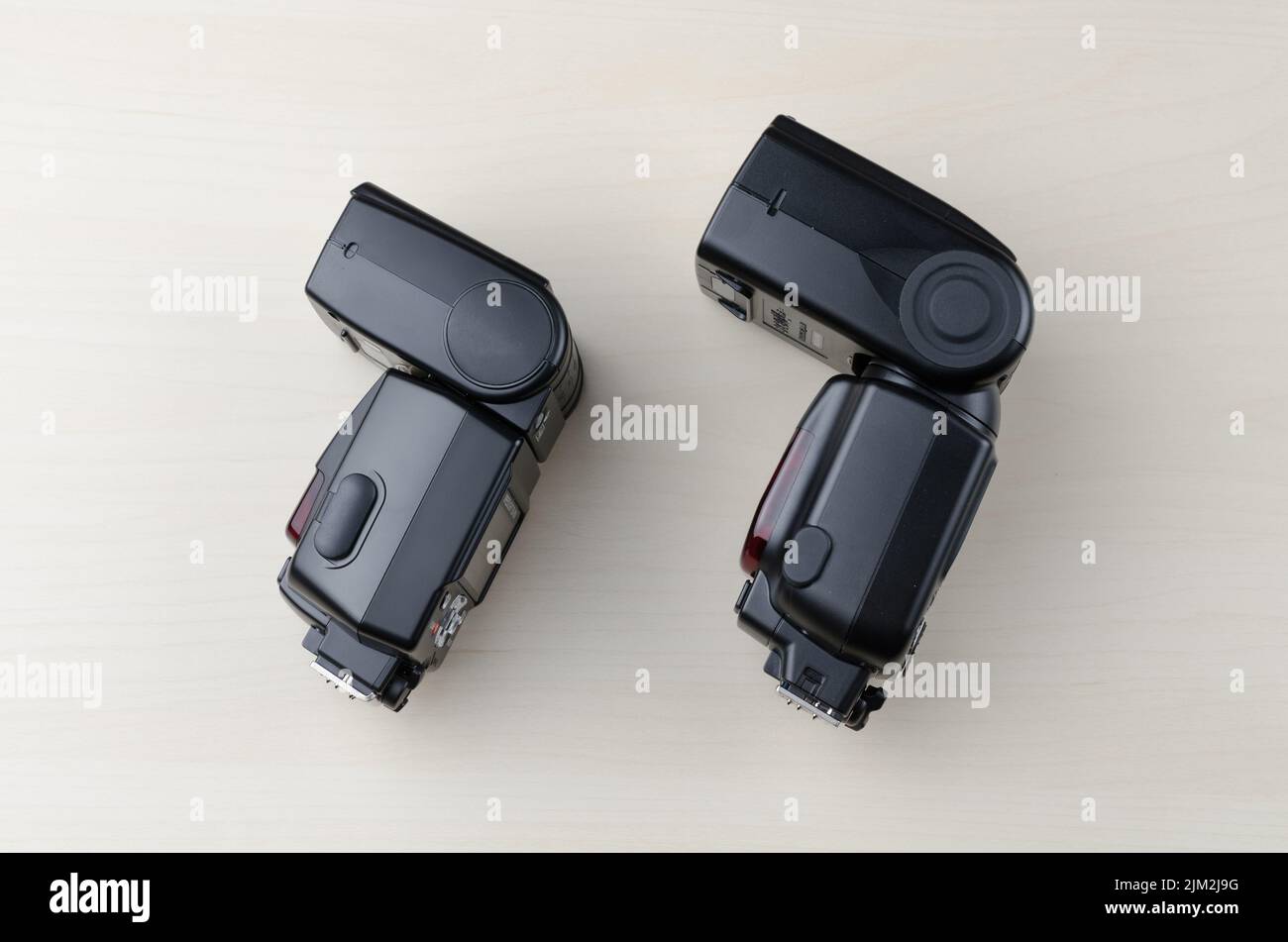 Nikon Speedlight SB800 and SB900 electronic flash units for SLR and