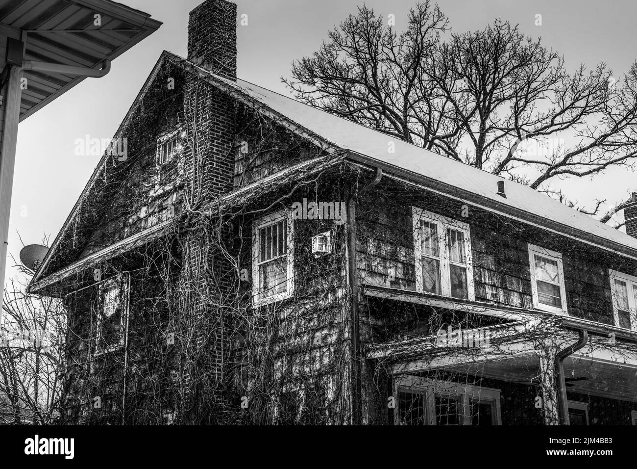 Old rural house Black and White Stock Photos & Images - Alamy