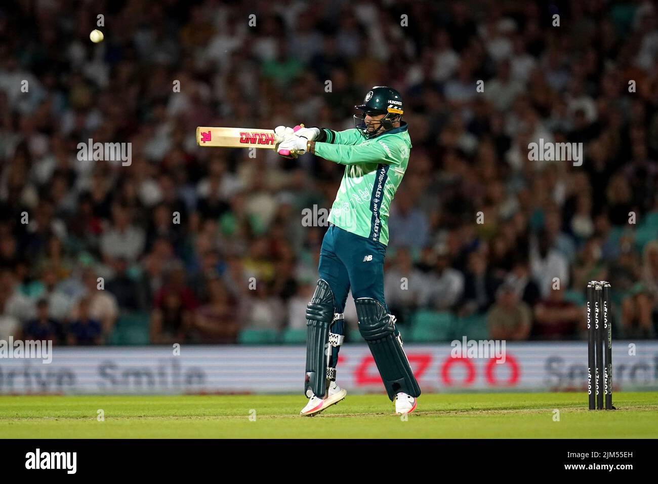 Oval Invincible's Sunil Narine batting during The Hundred match at The Kia Oval, London. Picture date: Thursday August 4, 2022. Stock Photo